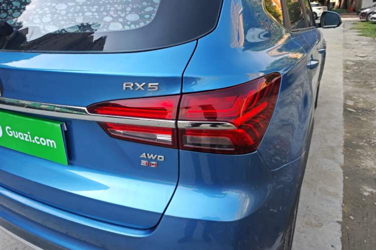Used Roewe RX5 2016 30T Four-Wheel Drive Automatic Internet Smart Luxury Edition Right Rear Taillight
