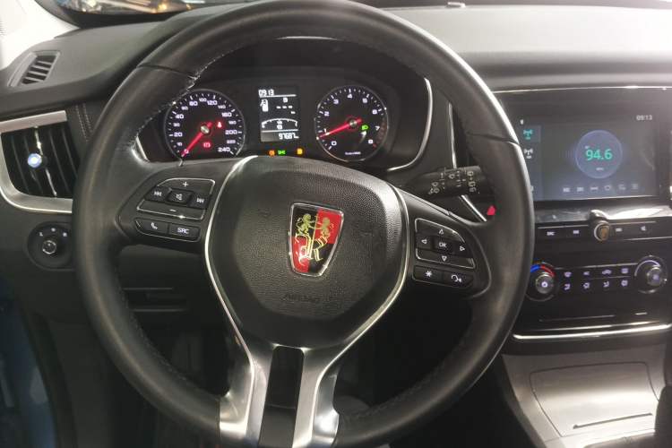 Used Roewe RX5 2016 20T Two-Wheel Drive Manual Flagship Edition Steering Wheel