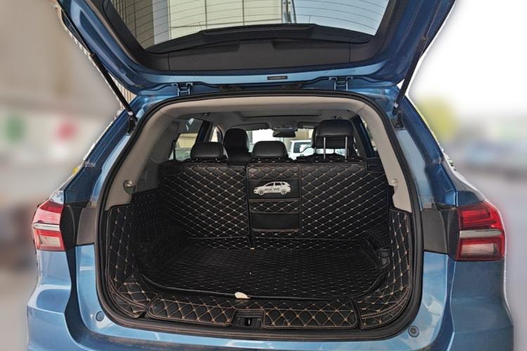 Used Roewe RX5 2016 20T Two-Wheel Drive Automatic Flagship Edition Trunk
