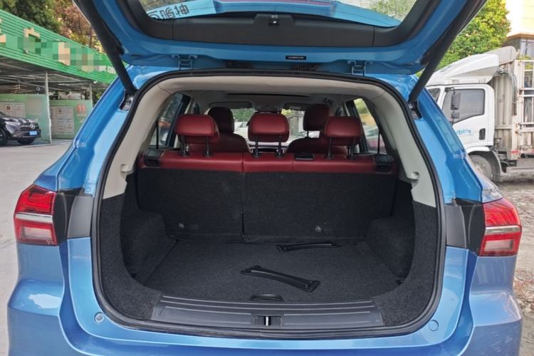 Used Roewe RX5 2016 30T Four-Wheel Drive Automatic Internet Smart Luxury Edition Trunk