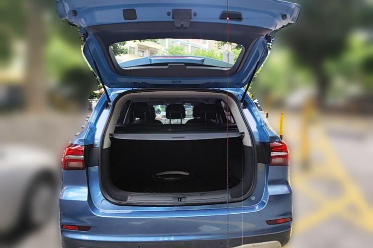 Used Roewe RX5 2016 20T Two-Wheel Drive Automatic Flagship Edition Trunk