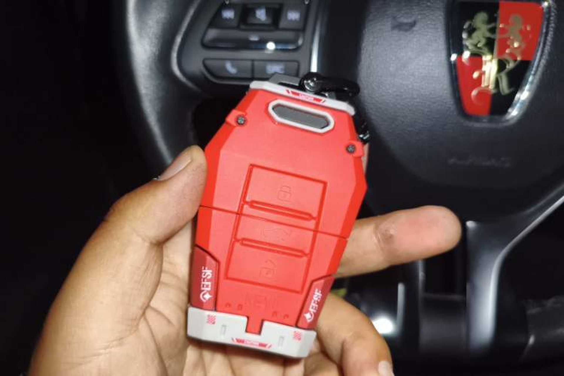 Used Roewe RX5 2016 20T Two-Wheel Drive Automatic Internet Smart Edition Vehicle Key