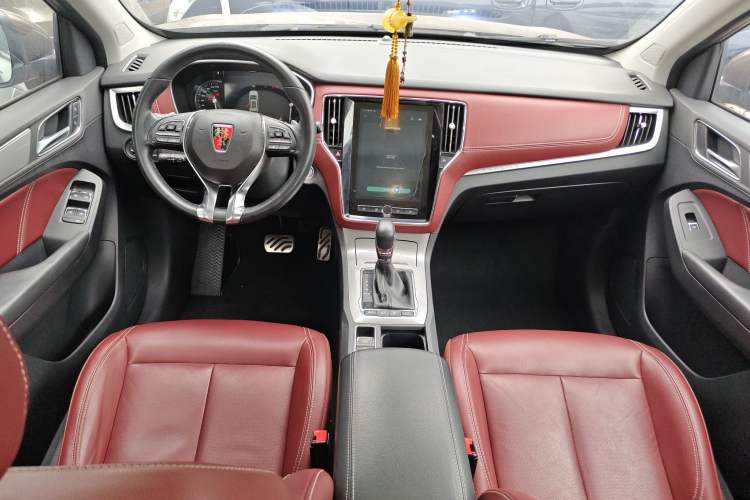 Used Roewe RX5 2016 30T Four-Wheel Drive Automatic Internet Smart Luxury Edition Center Console