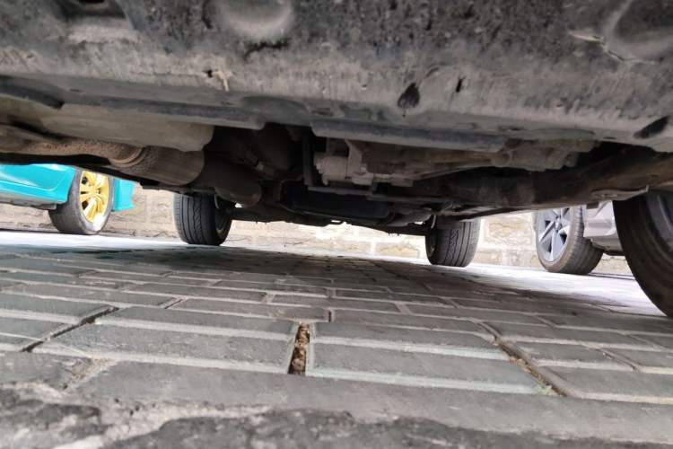 Used Roewe RX5 2016 30T Two-Wheel Drive Automatic Internet Smart Edition Chassis Front