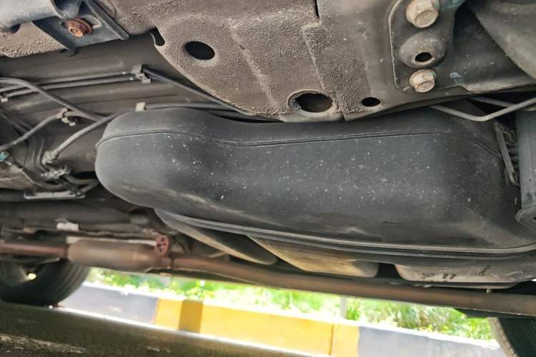 Used Roewe RX5 2016 20T Two-Wheel Drive Automatic Internet Smart Edition Chassis Rear Left