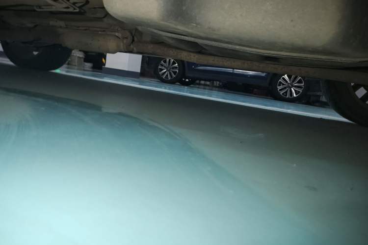 Used Roewe RX5 2016 20T Two-Wheel Drive Automatic Internet Smart Edition Chassis Rear Left