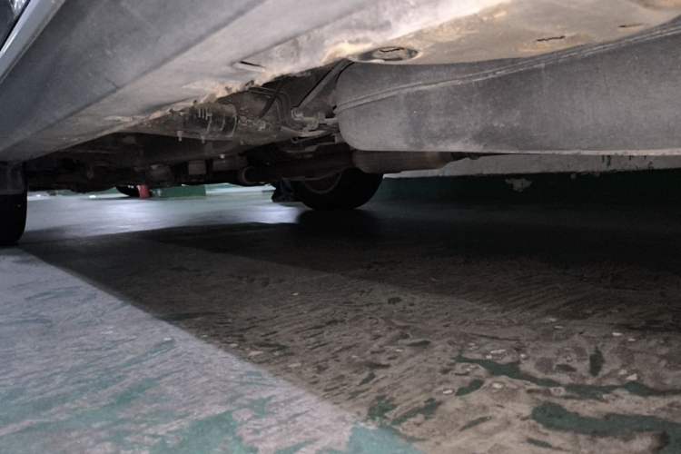 Used Roewe RX5 2016 20T Two-Wheel Drive Automatic Flagship Edition Chassis Rear Left