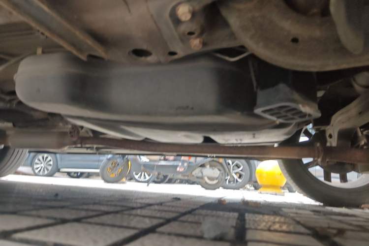 Used Roewe RX5 2016 20T Two-Wheel Drive Automatic Internet Smart Edition Chassis Rear Left