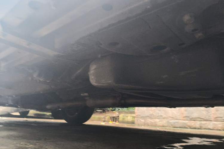 Used Roewe RX5 2016 20T Two-Wheel Drive Manual Flagship Edition Chassis Rear Left