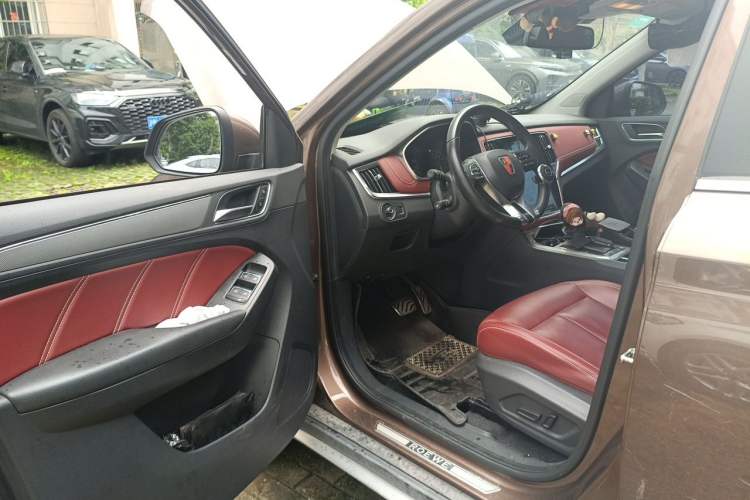 Used Roewe RX5 2016 30T Four-Wheel Drive Automatic Internet Smart Luxury Edition Driver Seat