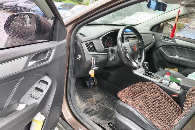 Used Roewe RX5 2016 20T Two-Wheel Drive Automatic Internet Smart Edition Driver Seat