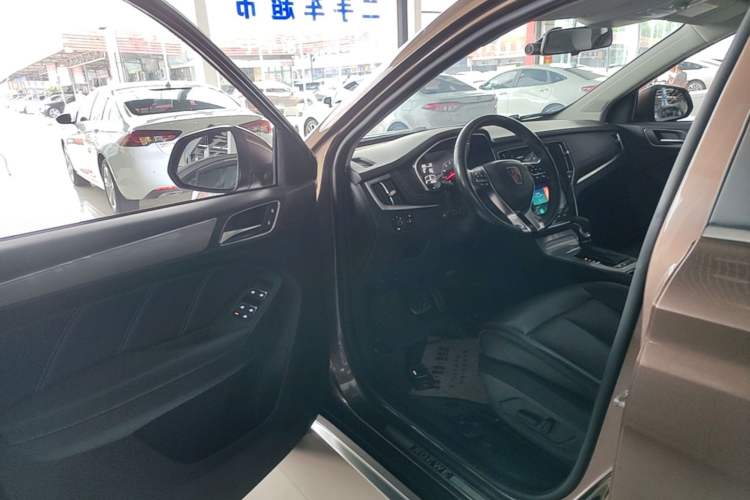 Used Roewe RX5 2016 20T Two-Wheel Drive Automatic Internet Smart Edition Driver Seat