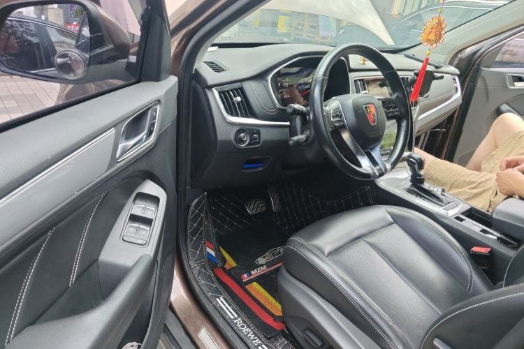 Used Roewe RX5 2016 20T Two-Wheel Drive Automatic Internet Smart Edition Driver Seat