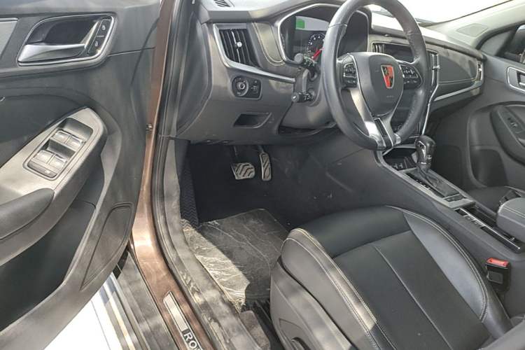 Used Roewe RX5 2016 20T Two-Wheel Drive Automatic Internet Smart Edition Driver Seat