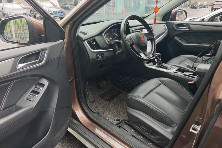 Used Roewe RX5 2016 20T Two-Wheel Drive Automatic Internet Smart Edition Driver Seat