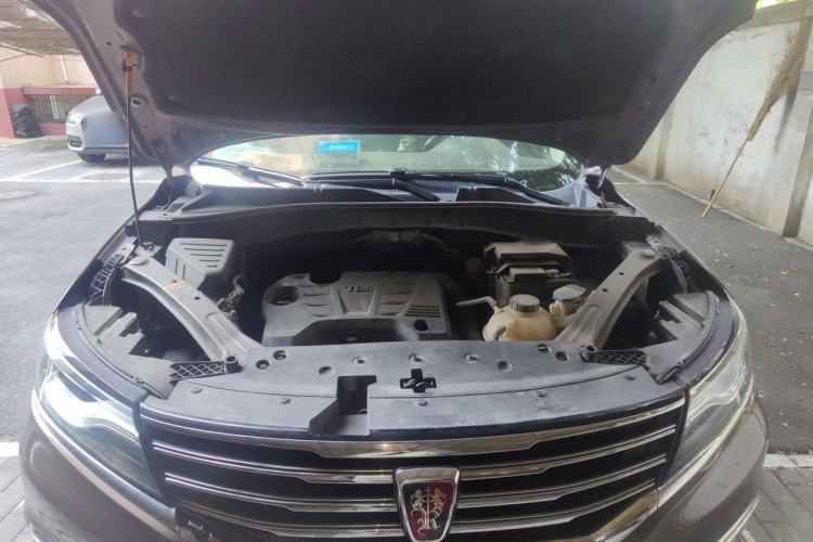Used Roewe RX5 2016 20T Two-Wheel Drive Manual Transmission Internet Smart Edition Engine Bay