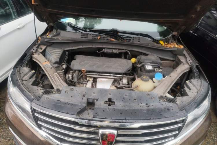 Used Roewe RX5 2016 30T Two-Wheel Drive Automatic Internet Smart Edition Engine Bay