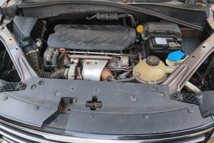 Used Roewe RX5 2016 30T Two-Wheel Drive Automatic Internet Smart Edition Engine Bay