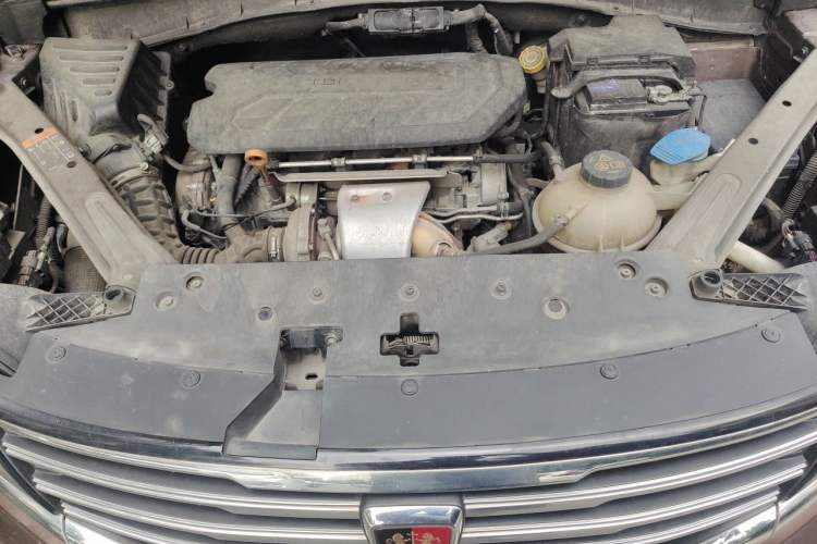 Used Roewe RX5 2016 30T Two-Wheel Drive Automatic Internet Smart Edition Engine Bay