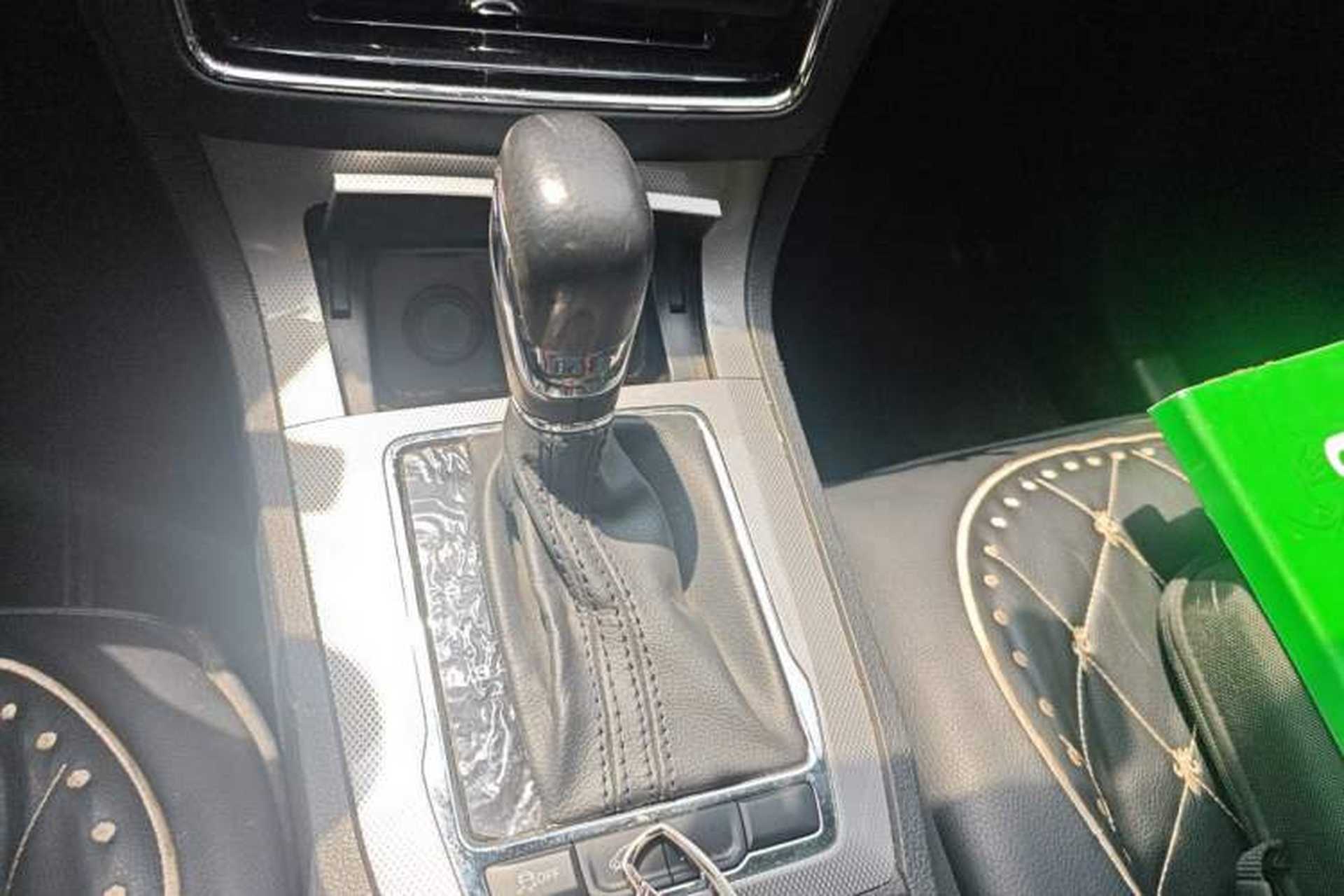 Used Roewe RX5 2016 20T Two-Wheel Drive Automatic Flagship Edition Gear Lever