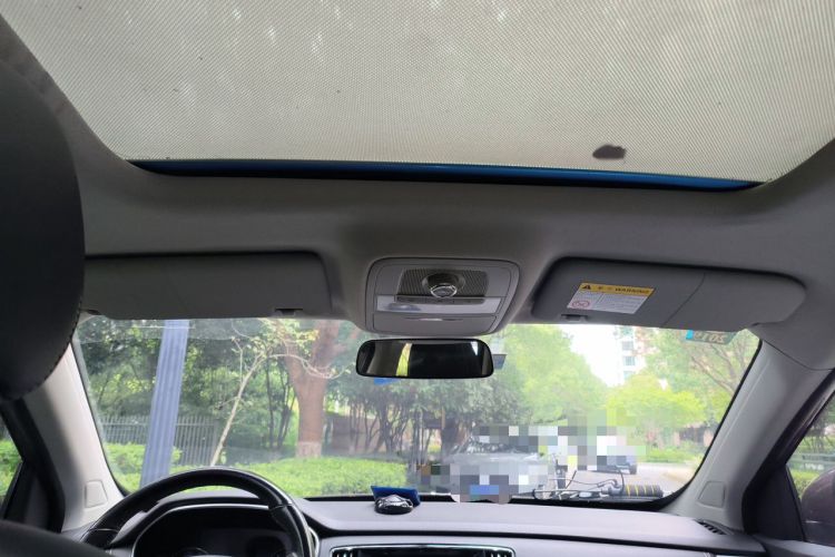 Used Roewe RX5 2016 20T Two-Wheel Drive Automatic Internet Smart Edition Headliner