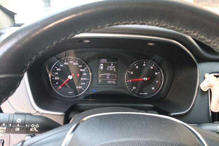 Used Roewe RX5 2016 20T Two-Wheel Drive Automatic Flagship Edition Instrument Cluster