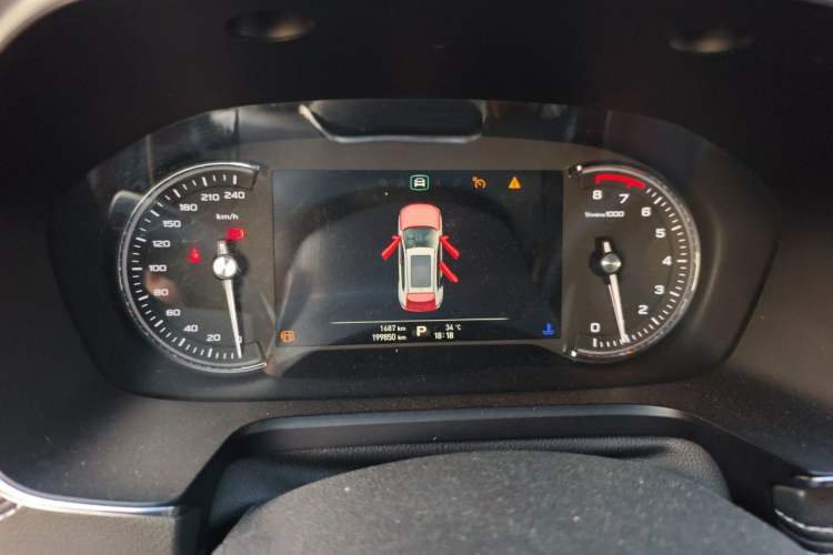 Used Roewe RX5 2016 30T Two-Wheel Drive Automatic Internet Smart Edition Instrument Cluster
