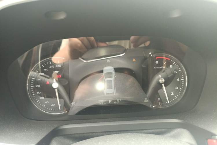 Used Roewe RX5 2016 30T Four-Wheel Drive Automatic Internet Smart Luxury Edition Instrument Cluster