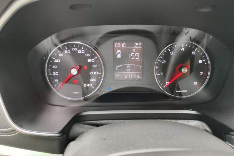 Used Roewe RX5 2016 20T Two-Wheel Drive Automatic Internet Smart Edition Instrument Cluster