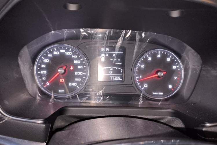 Used Roewe RX5 2016 20T Two-Wheel Drive Automatic Flagship Edition Instrument Cluster