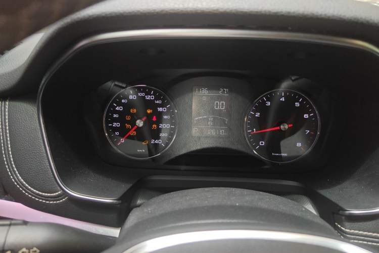 Used Roewe RX5 2016 20T Two-Wheel Drive Automatic Internet Smart Edition Instrument Cluster