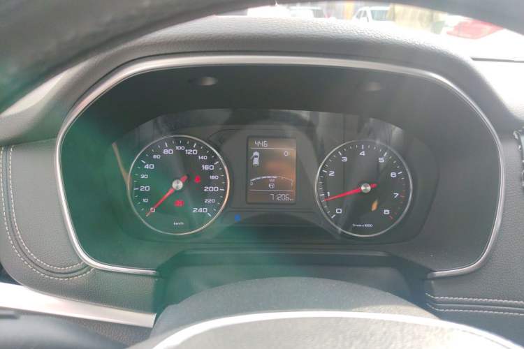 Used Roewe RX5 2016 20T Two-Wheel Drive Manual Flagship Edition Instrument Cluster