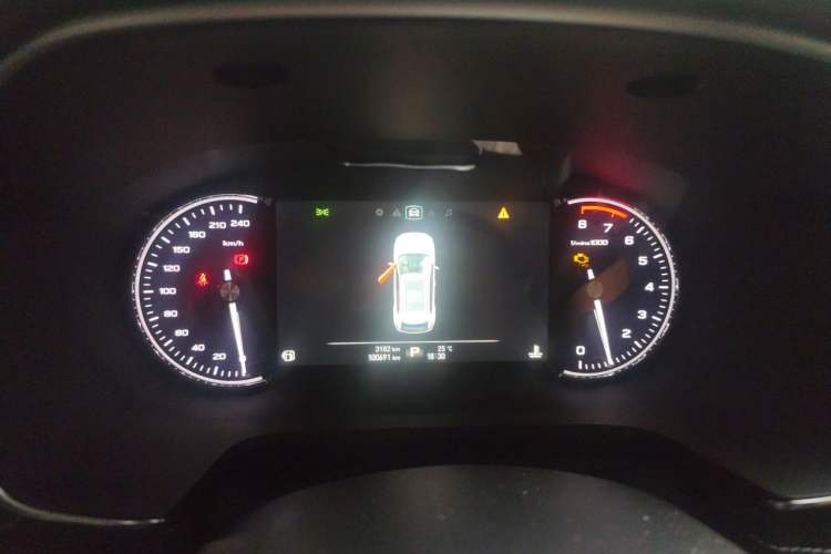 Used Roewe RX5 2016 30T Two-Wheel Drive Automatic Internet Smart Edition Instrument Cluster