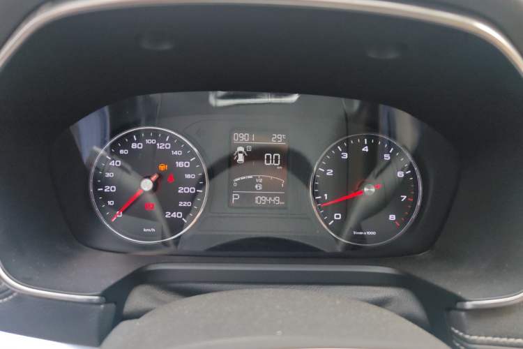 Used Roewe RX5 2016 20T Two-Wheel Drive Automatic Internet Smart Edition Instrument Cluster
