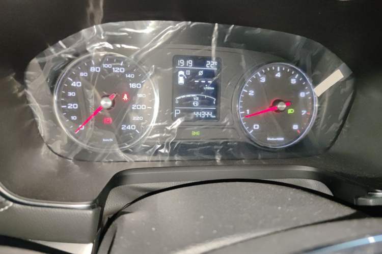 Used Roewe RX5 2016 20T Two-Wheel Drive Automatic Internet Smart Edition Instrument Cluster