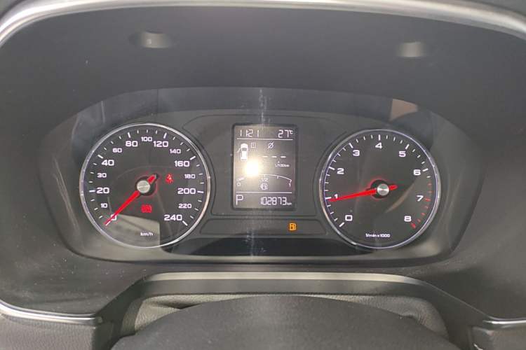 Used Roewe RX5 2016 20T Two-Wheel Drive Automatic Internet Smart Edition Instrument Cluster