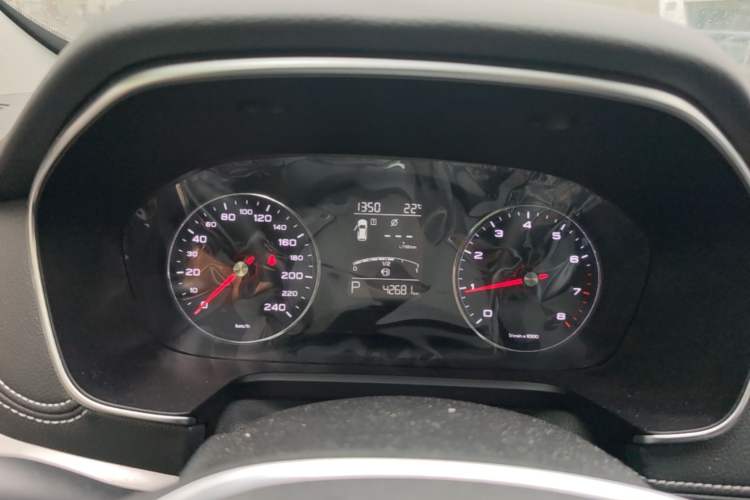 Used Roewe RX5 2016 20T Two-Wheel Drive Automatic Internet Smart Edition Instrument Cluster