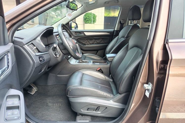 Used Roewe RX5 2016 30T Two-Wheel Drive Automatic Internet Smart Edition Interior 5