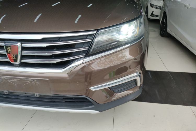 Used Roewe RX5 2016 Revised Version 20T Two-Wheel Drive Manual Transmission Luxury Edition Left Front Headlight
