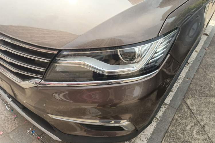 Used Roewe RX5 2016 20T Two-Wheel Drive Automatic Flagship Edition Left Front Headlight