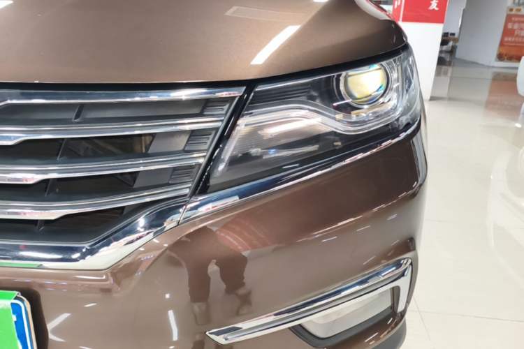 Used Roewe RX5 2016 20T Two-Wheel Drive Automatic Internet Smart Edition Left Front Headlight