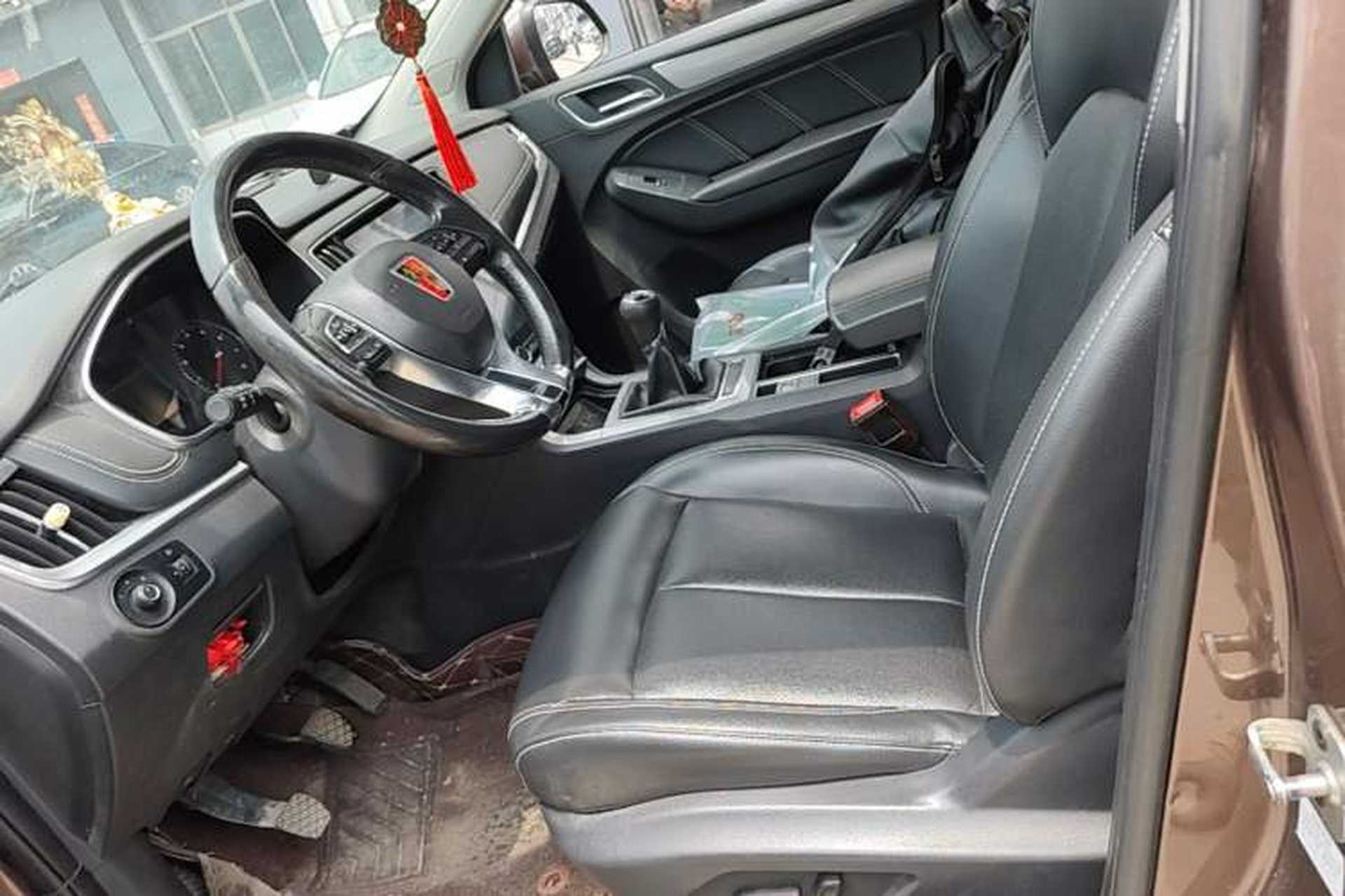 Used Roewe RX5 2016 20T Two-Wheel Drive Manual Transmission Internet Smart Edition Left Front Seat