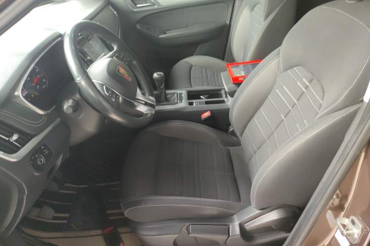 Used Roewe RX5 2016 Revised Version 20T Two-Wheel Drive Manual Transmission Luxury Edition Left Front Seat