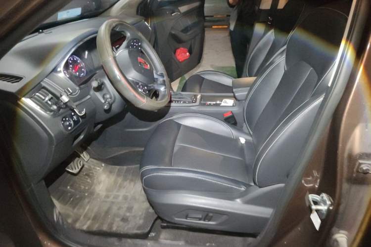 Used Roewe RX5 2016 20T Two-Wheel Drive Automatic Internet Smart Edition Left Front Seat