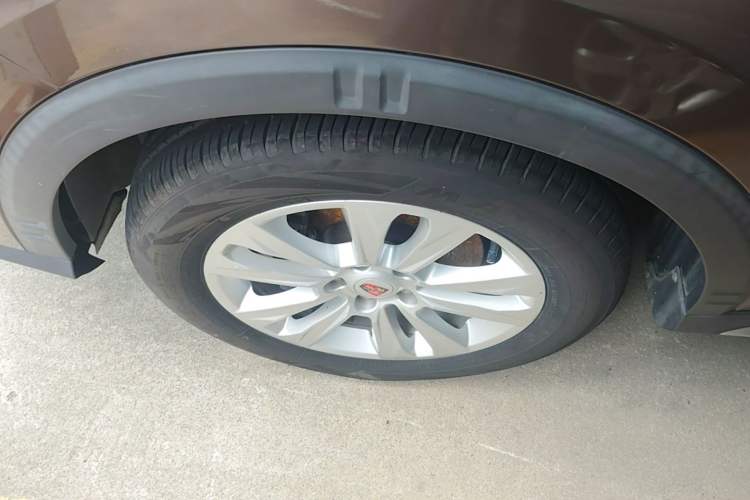 Used Roewe RX5 2016 20T Two-Wheel Drive Automatic Flagship Edition Left Front Wheel Hub