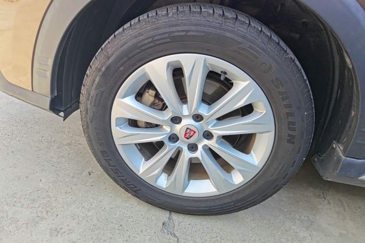 Used Roewe RX5 2016 Revised Version 20T Two-Wheel Drive Manual Transmission Luxury Edition Left Front Wheel Hub