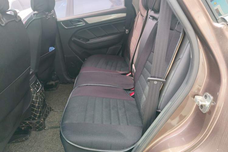 Used Roewe RX5 2016 20T Two-Wheel Drive Manual Flagship Edition Left Rear Seat