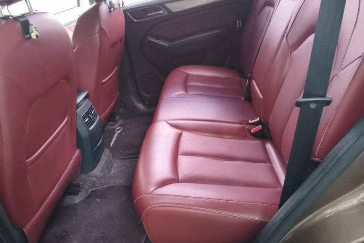 Used Roewe RX5 2016 30T Four-Wheel Drive Automatic Internet Smart Luxury Edition Left Rear Seat