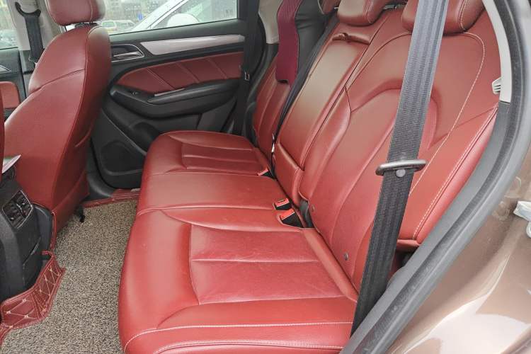 Used Roewe RX5 2016 30T Four-Wheel Drive Automatic Internet Smart Luxury Edition Left Rear Seat