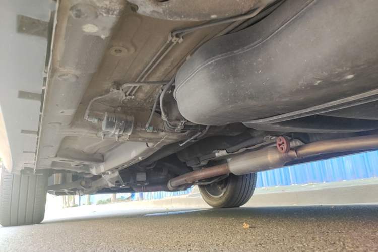 Used Roewe RX5 2016 20T Two-Wheel Drive Automatic Internet Smart Edition Left Side Sill